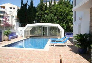 Ongelooflijke villa te koop in Altea, eerste lijn aan zee