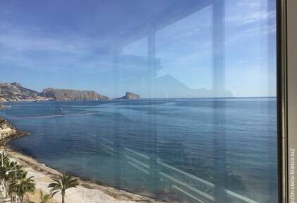 Sunny apartment for sale in Altea