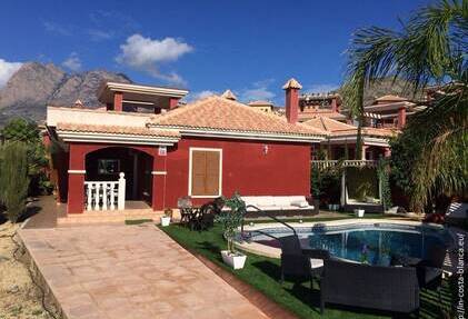 Beautiful villa for sale in Finestrat