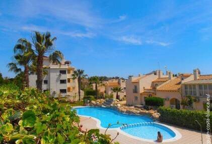 Apartamento en venta en Villamartin, cerca de campo de golf