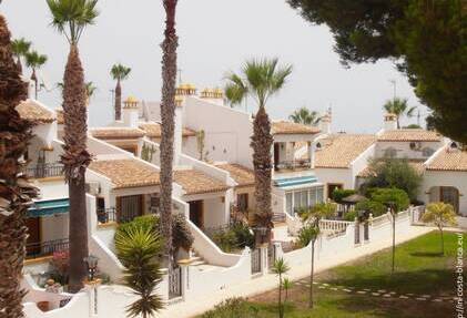 Spacious chalet for sale in Villamartin