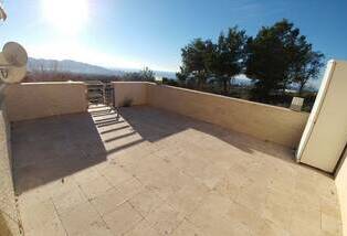 Zonnig appartement met groot terras te koop in La Nucia