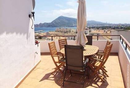 Pas gerenoveerd appartement in het hart van Altea