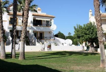 Soleado bungalow en Villamartin en venta