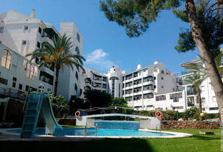 Prachtig gerenoveerd appartement in Albir te huur