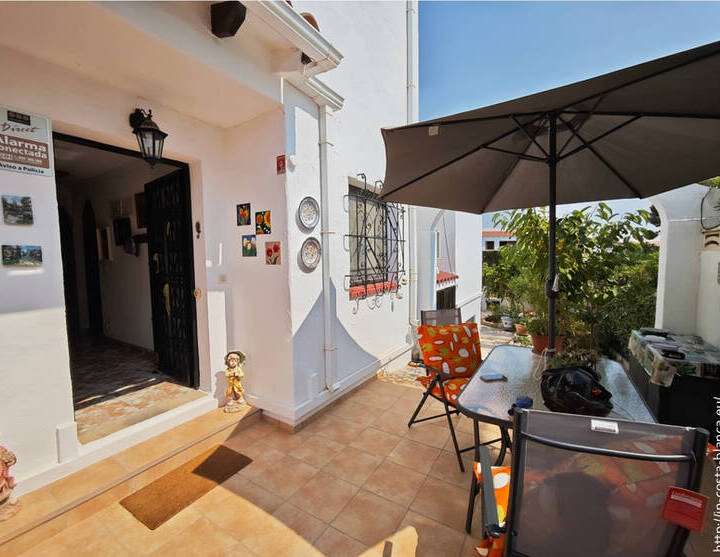 Family Home for Sale in Residencia Montebello – Nou Espai, La Nu