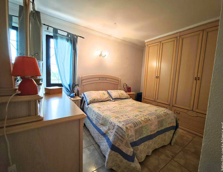 Family Home for Sale in Residencia Montebello – Nou Espai, La Nu