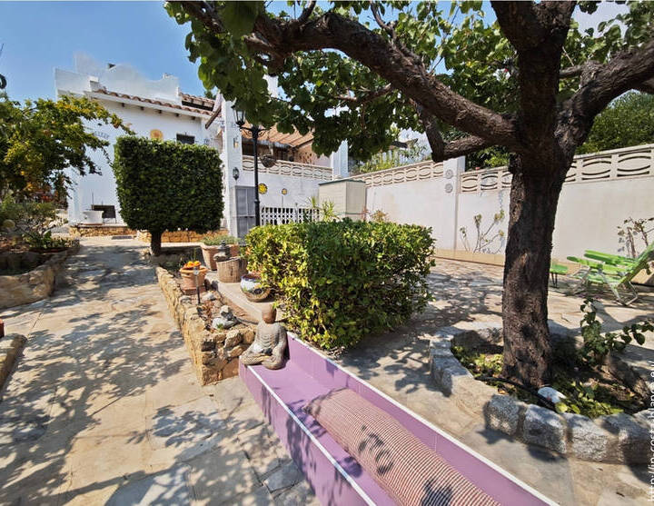 Family Home for Sale in Residencia Montebello – Nou Espai, La Nu
