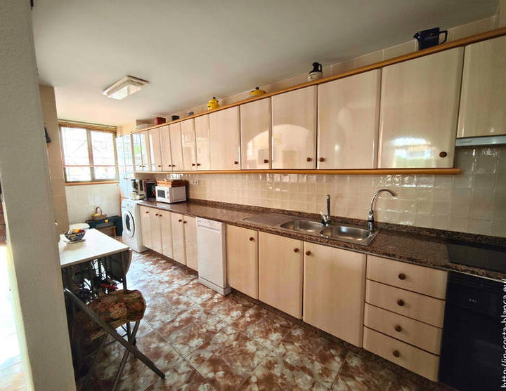 Family Home for Sale in Residencia Montebello – Nou Espai, La Nu