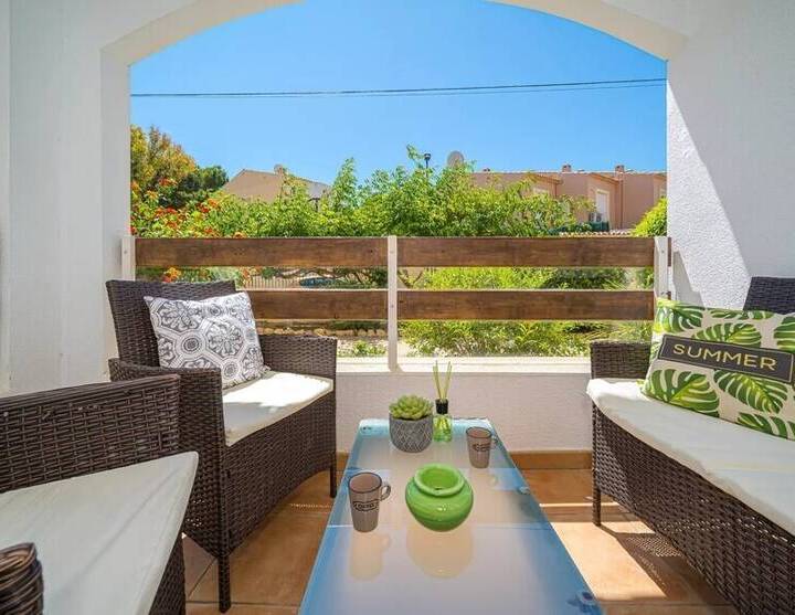 Appartement te koop in Albir – Begane grond.