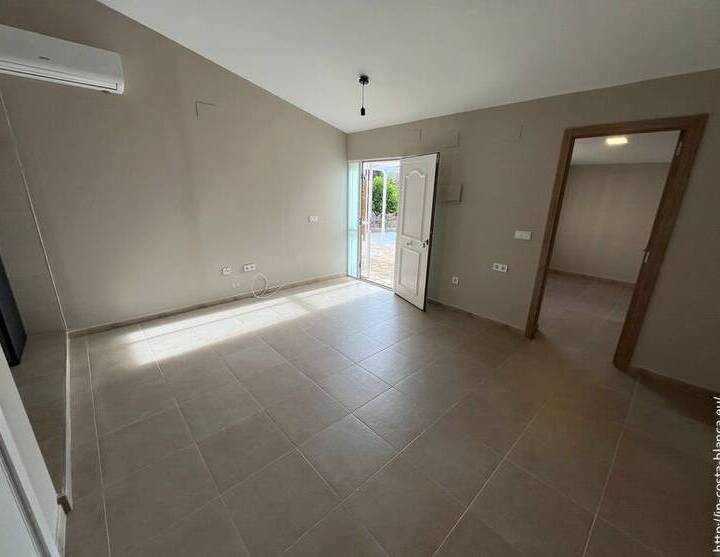 Apartamento de 1 Dormitorio en Villa Residencial – La Nucía, Cos