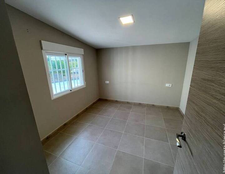 Apartamento de 1 Dormitorio en Villa Residencial – La Nucía, Cos