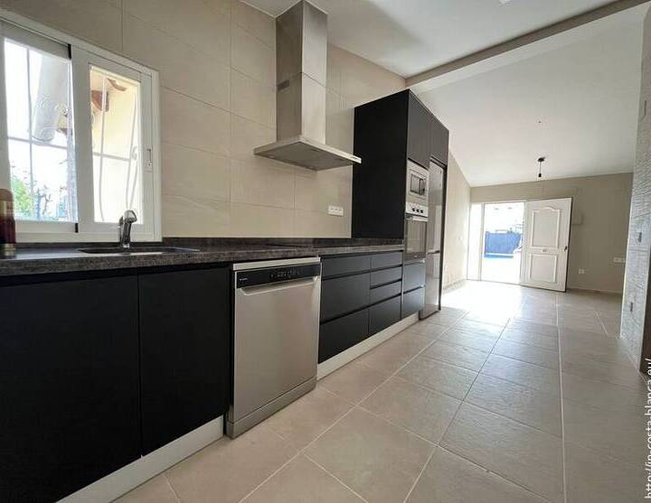 Apartamento de 1 Dormitorio en Villa Residencial – La Nucía, Cos