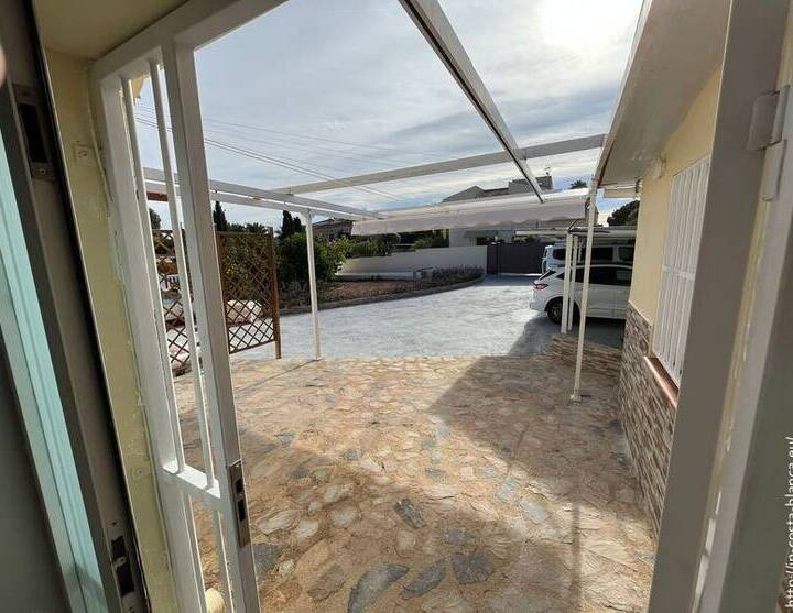 Apartamento de 1 Dormitorio en Villa Residencial – La Nucía, Cos