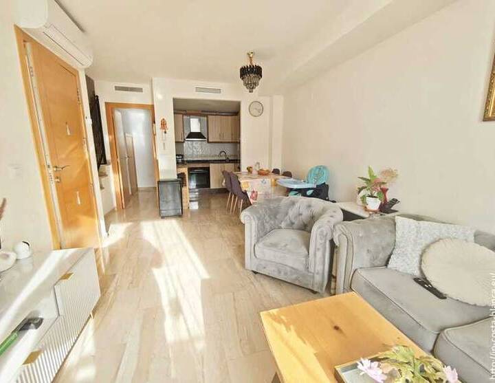 Dúplex in Xirles met Garage en 2 Slaapkamers | Costa Blanca