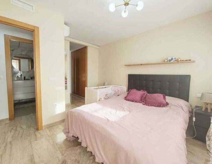 Dúplex in Xirles met Garage en 2 Slaapkamers | Costa Blanca