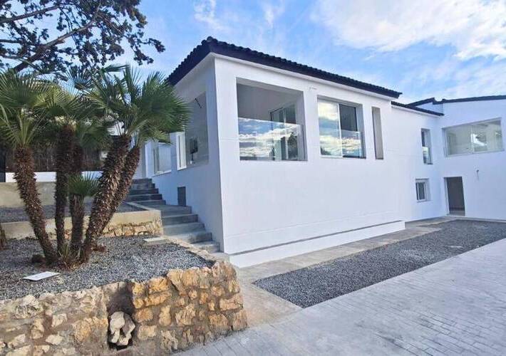 Gerenoveerd chalet in Altea la Vella