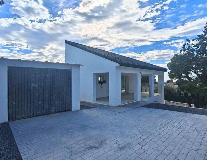 Gerenoveerd chalet in Altea la Vella