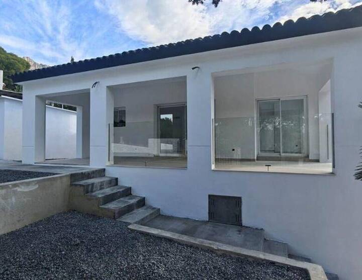 Gerenoveerd chalet in Altea la Vella