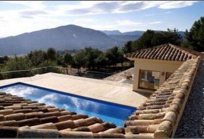 For sale huge villa in Finestrat