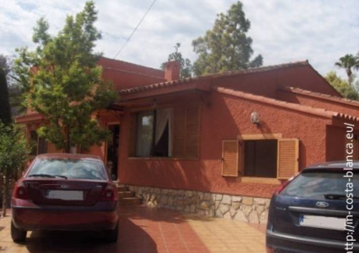 Villa in Albir with 2 guest houses