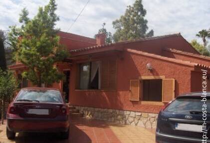 Villa in Albir with 2 guest houses
