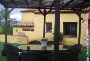 Villa en Albir con piscina privada y casa de huéspedes