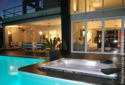 Te koop luxe villa Alfaz del Pi