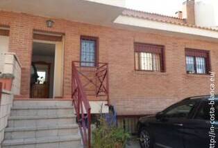 La Nucia Bungalow 5 dormitorios en urbanización Tossal