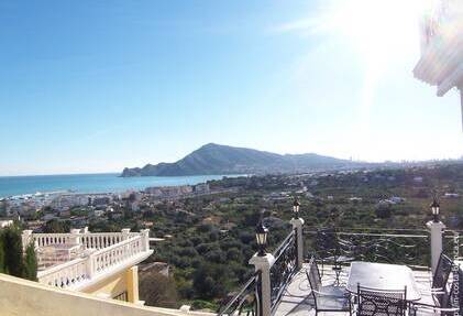 Luxury Villa close to the center of Altea