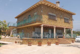 Finca te koop Alfaz del Pi