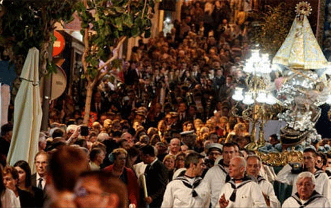 Feest in Benidorm de ondekking van de virgen del sufragio
